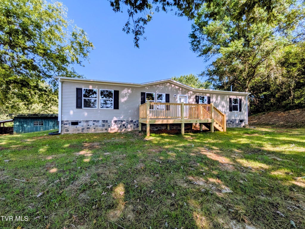 Photo of 1211 Conklin Road, Jonesborough, TN 37659 (MLS # 10000305)