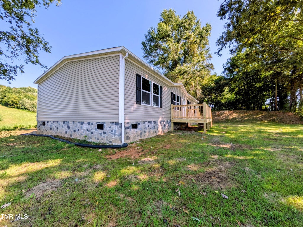 Photo of 1211 Conklin Road, Jonesborough, TN 37659 (MLS # 10000305)