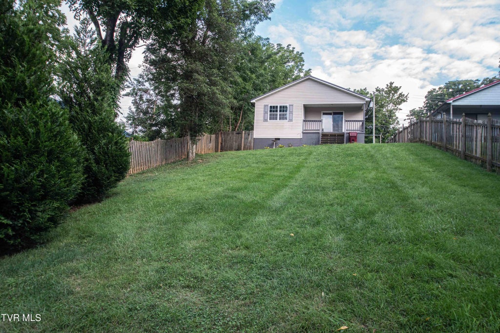 Photo of 809 Hamilton Street, Johnson City, TN 37604 (MLS # 9998710)