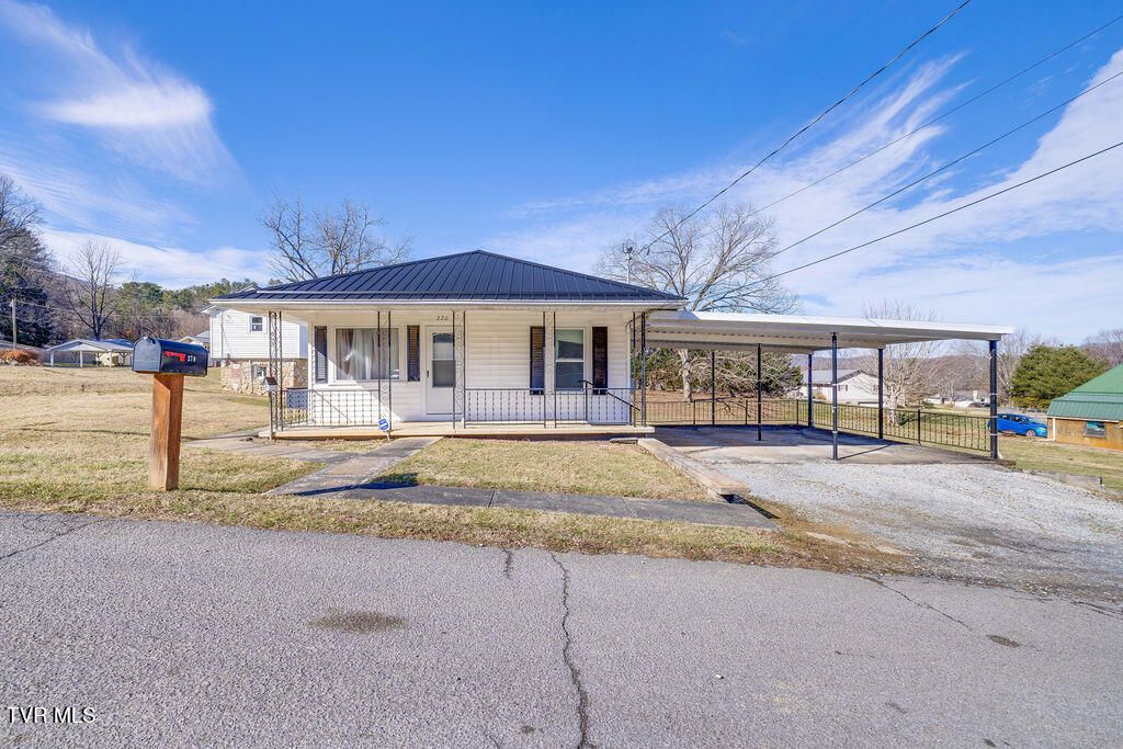 Photo of 270 Roberts Lane, Erwin, TN 37650 (MLS # 9991318)