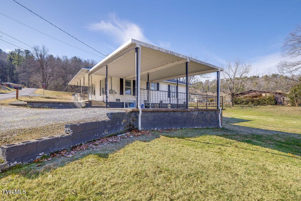 Photo of 270 Roberts Lane, Erwin, TN 37650 (MLS # 9991318)