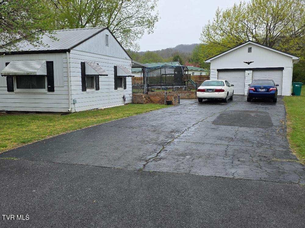 214 Elliott Ave, Erwin, Tennessee image 18