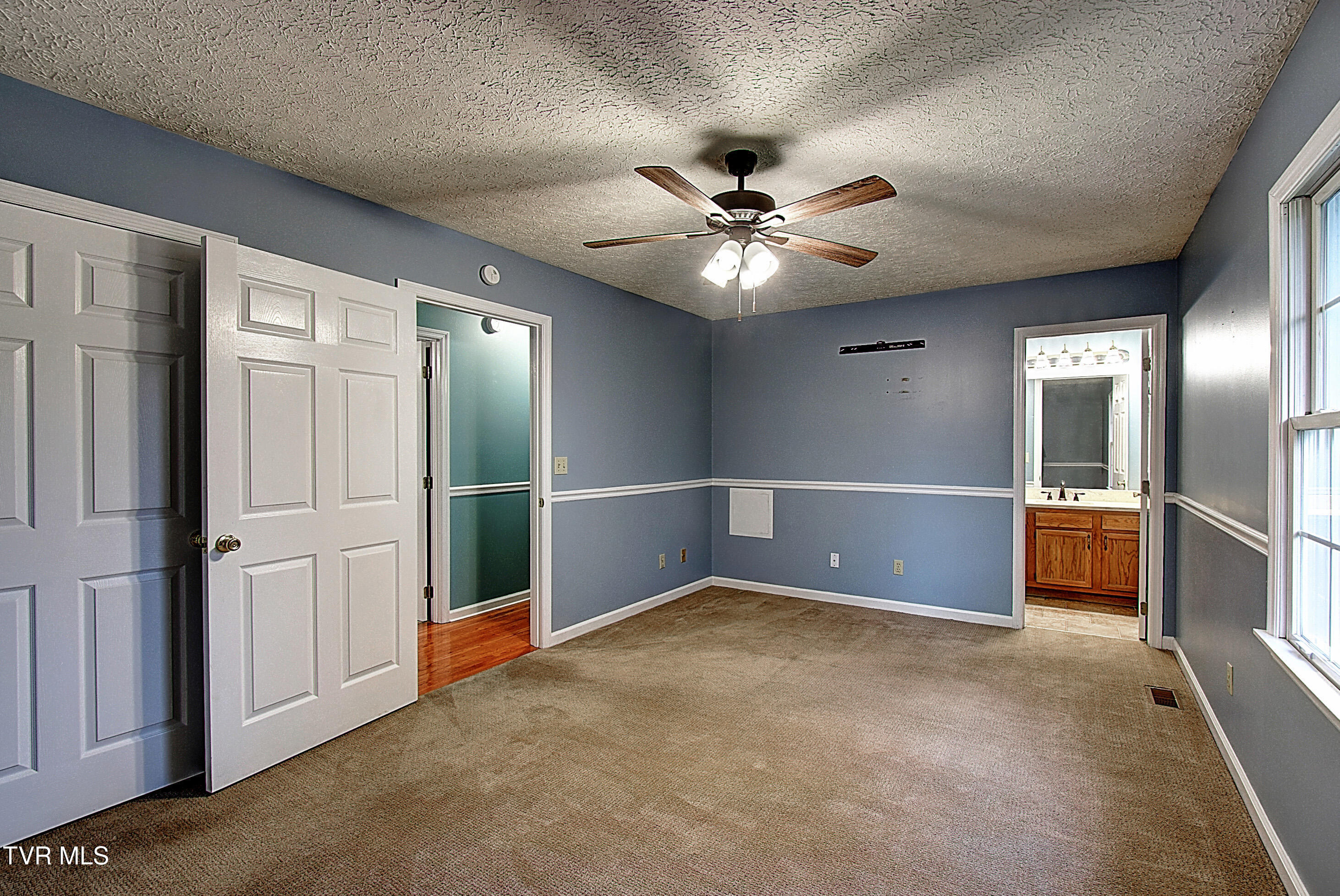 200 Mountain View Drive, Mount Carmel, Tennessee image 18