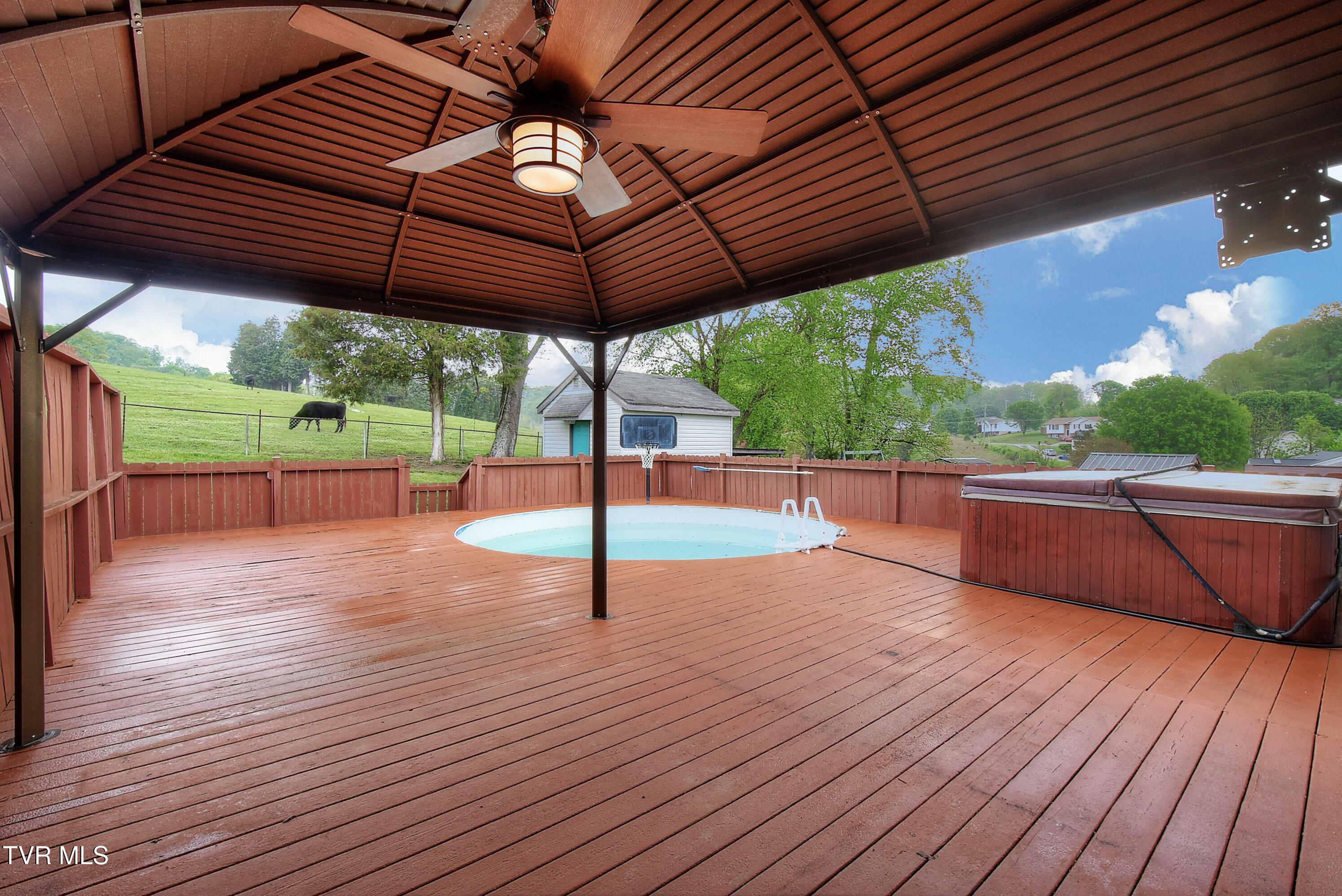 200 Mountain View Drive, Mount Carmel, Tennessee image 34