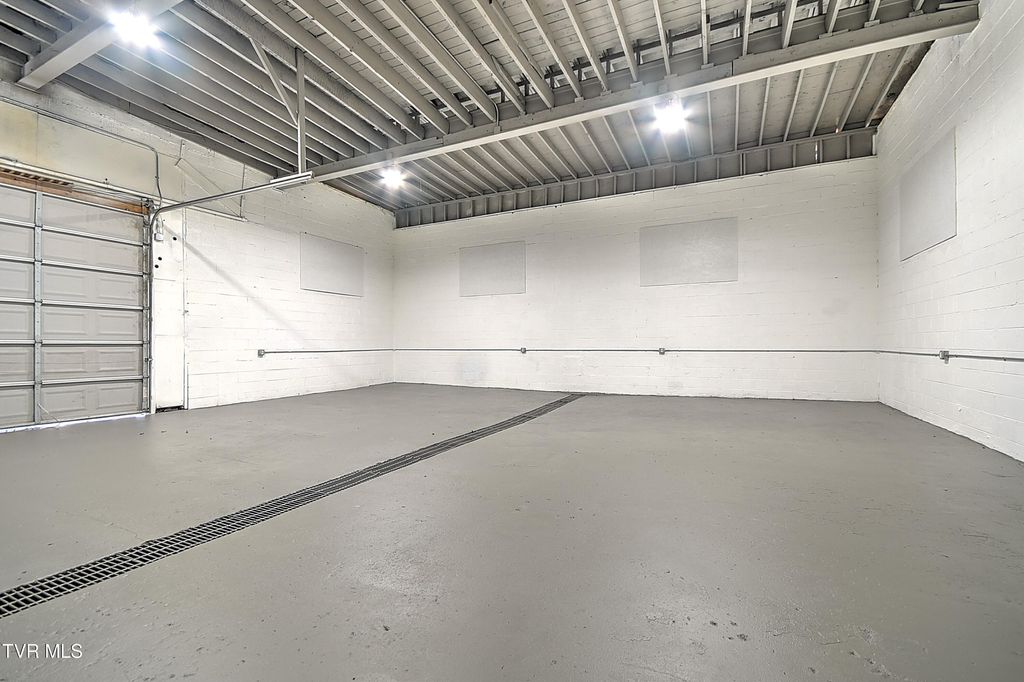 Photo of 1100 5th Street, Bristol, TN 37620 (MLS # 9988796)