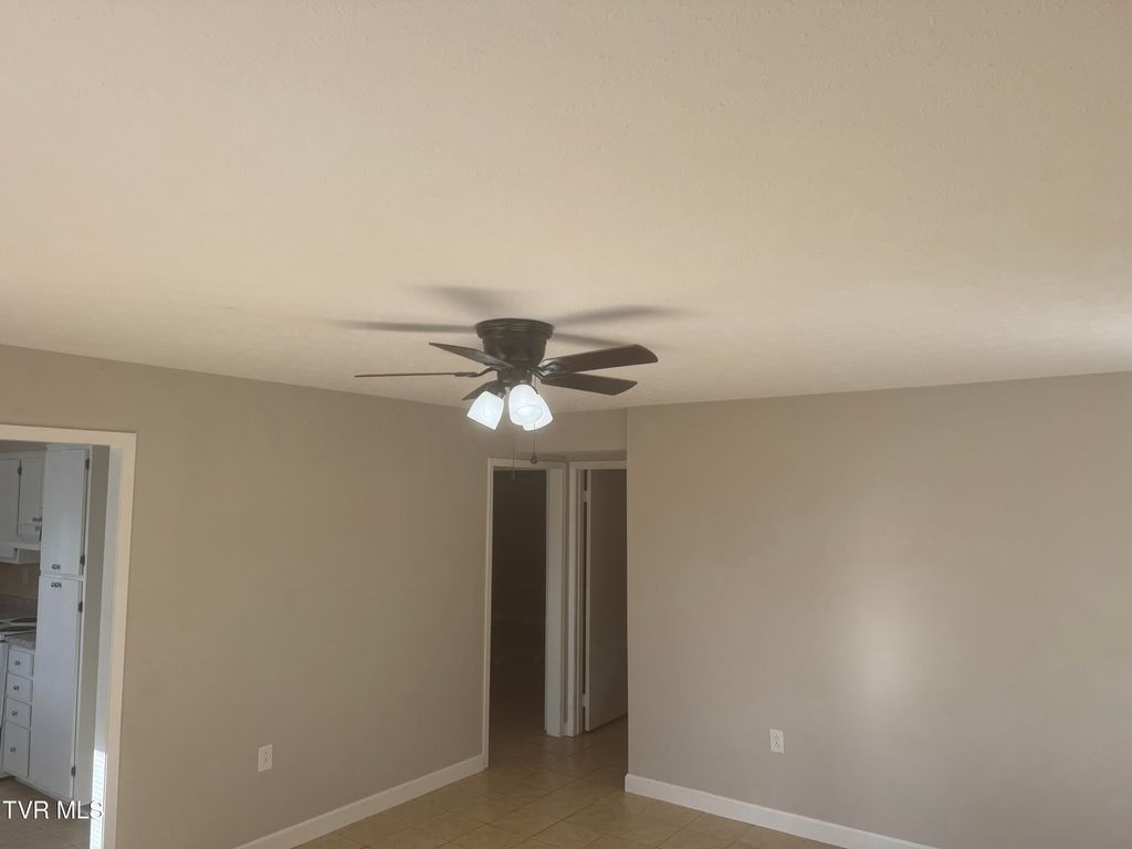 Photo of 1001 Kiser Boulevard #11, Greeneville, TN 37745 (MLS # 9989792)