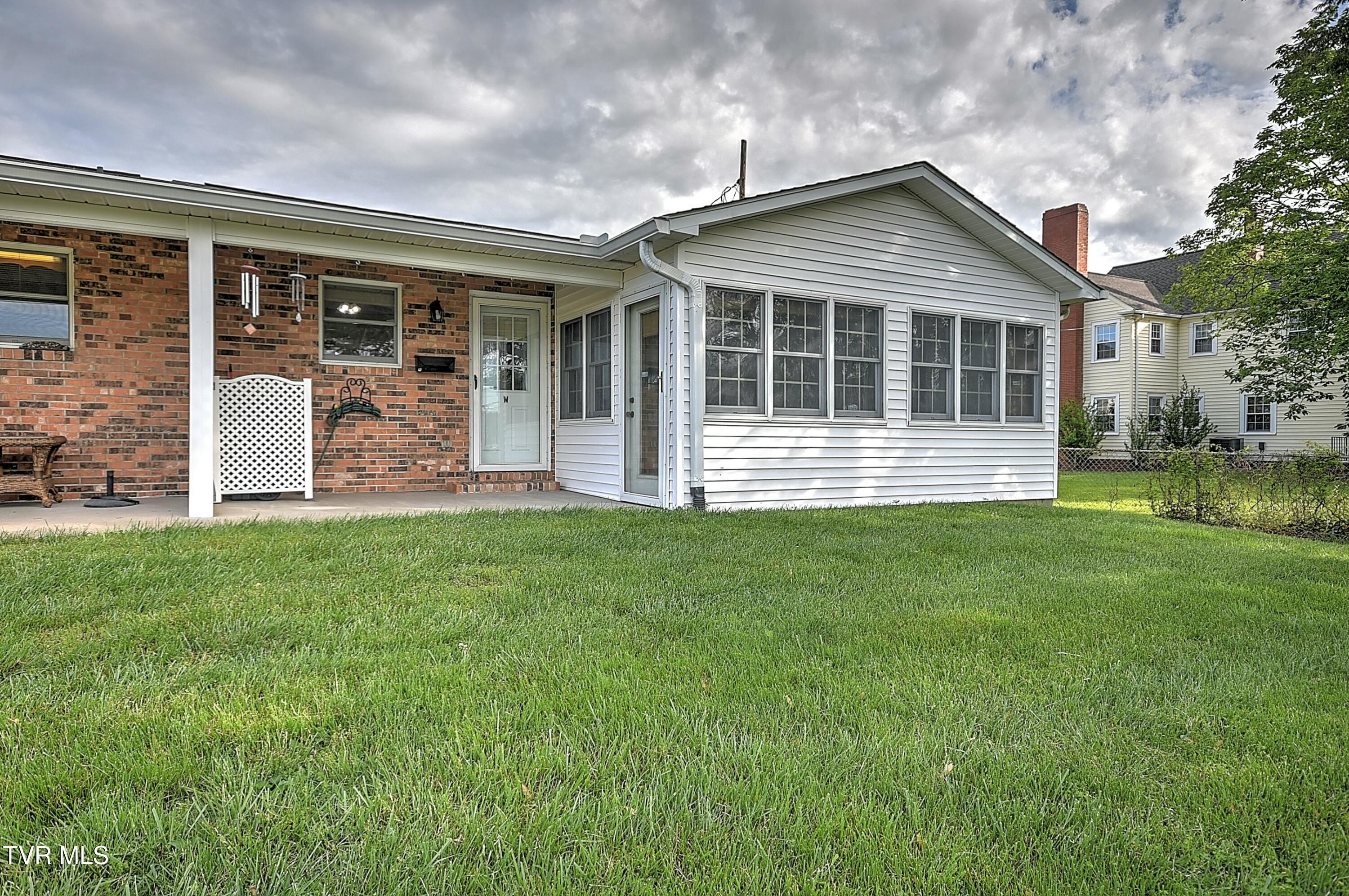 1544 Jessee St St #W, Kingsport, Tennessee image 33