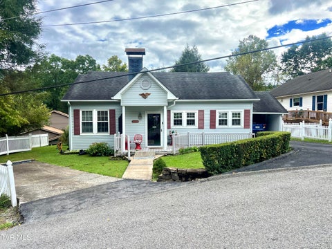 Homes For Sale - 1023 Ridge Avenue<br/> Norton, VA 24273