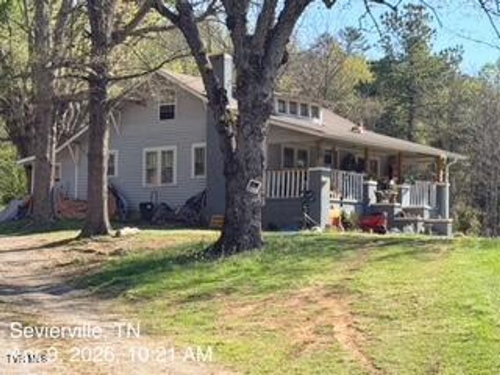 Photo of 4009 Jones Cove Road, Sevierville, TN 37876 (MLS # 9993645)