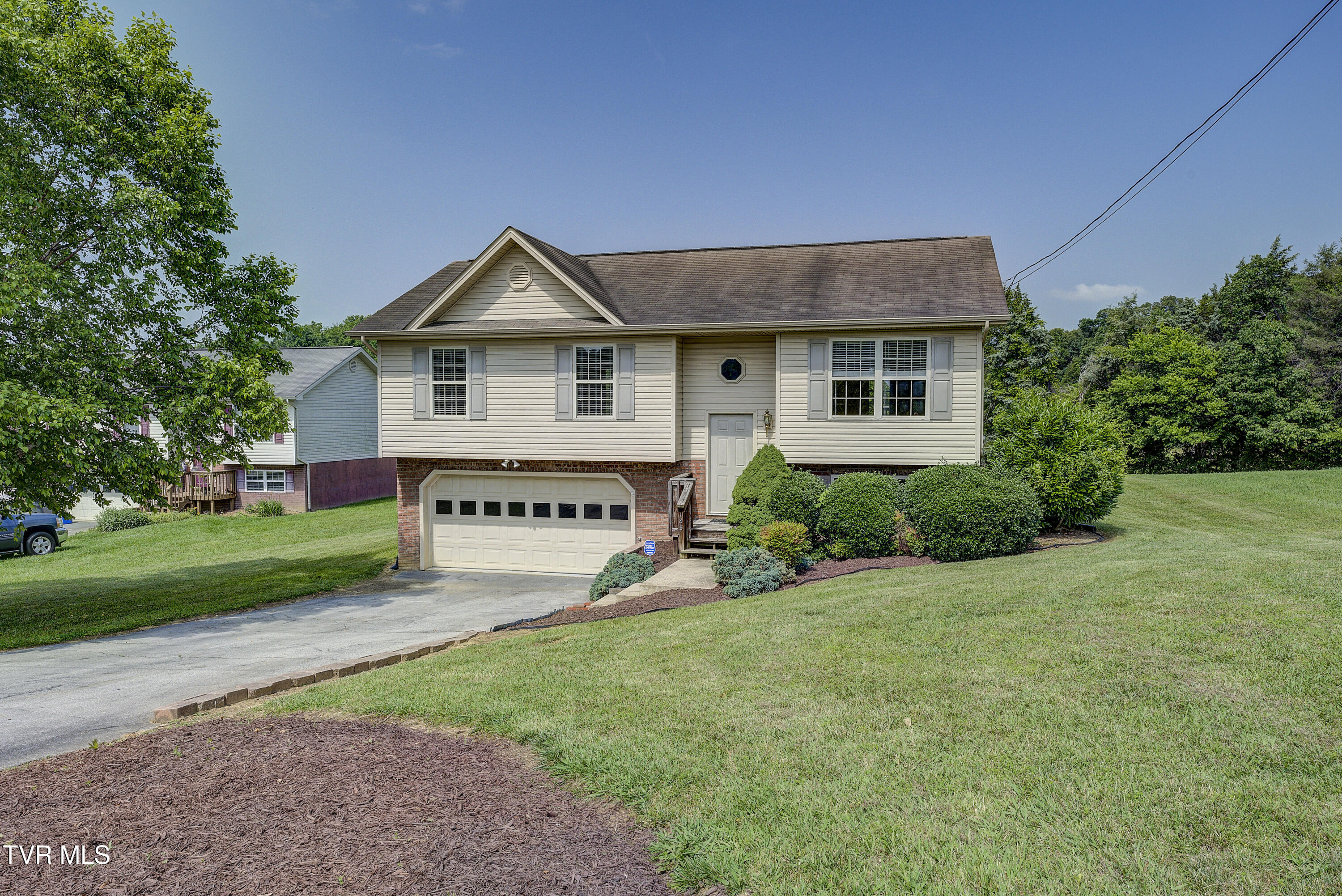 185 Thelma Hannabas Lane, Jonesborough, Tennessee image 3
