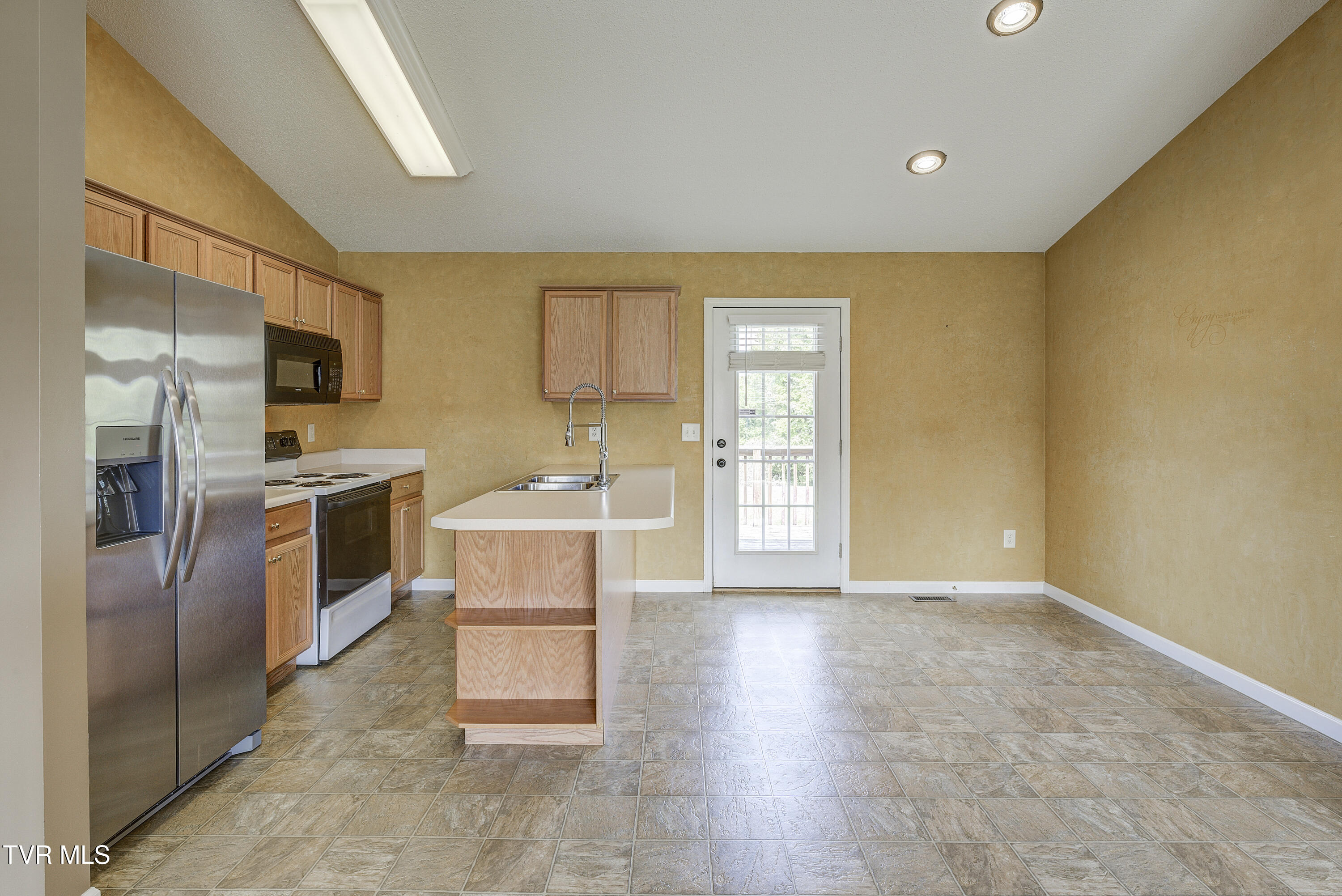 185 Thelma Hannabas Lane, Jonesborough, Tennessee image 9
