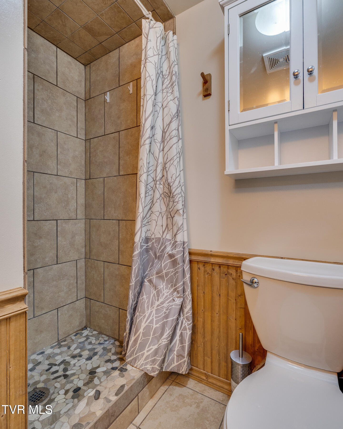 904 Hermitage Lane, Mount Carmel, Tennessee image 17