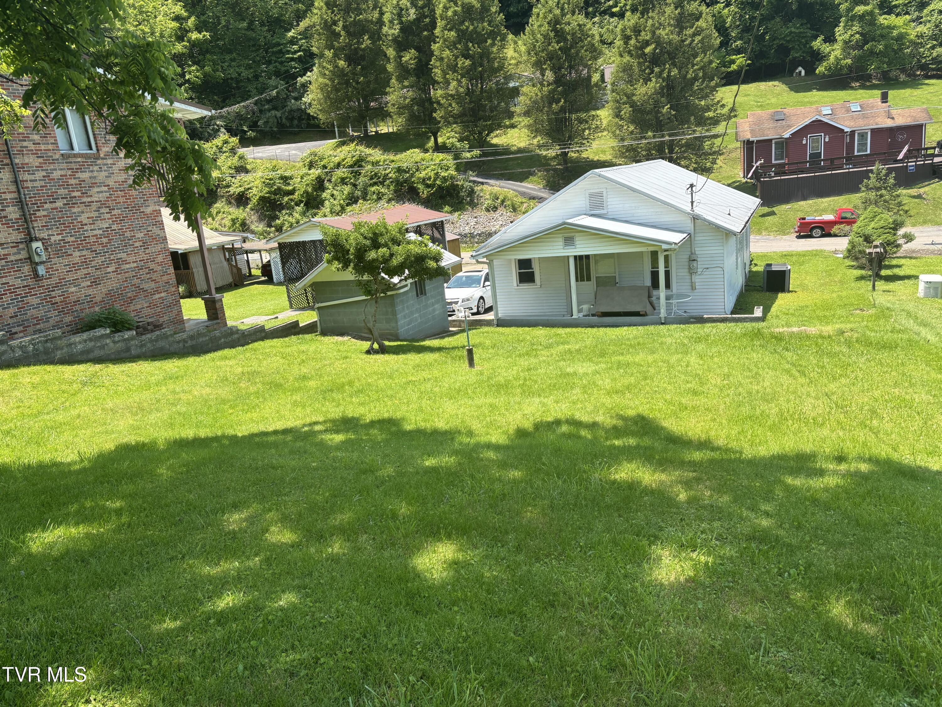 181 Powerhouse Hollow, Clintwood, Virginia image 5