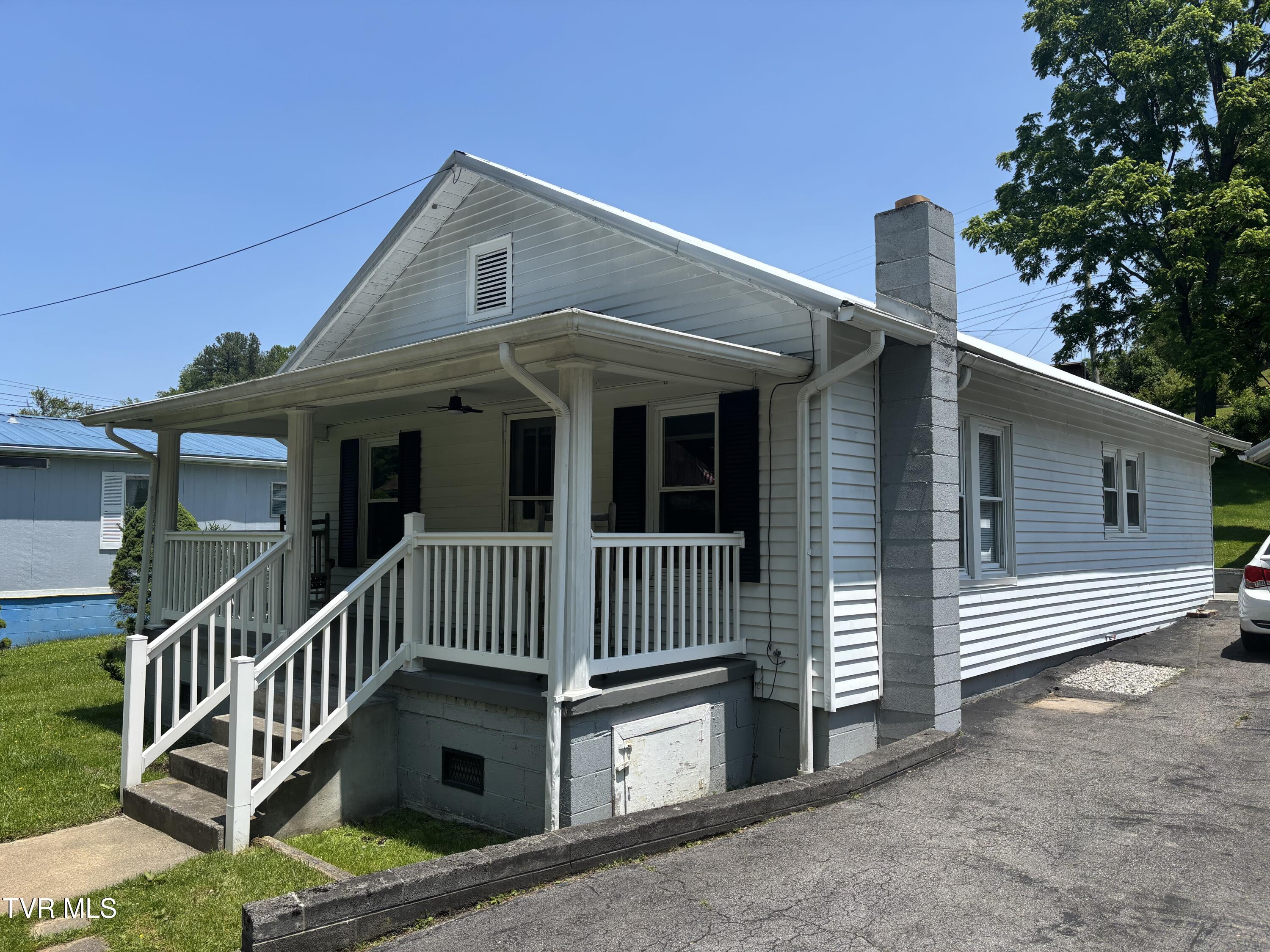 181 Powerhouse Hollow, Clintwood, Virginia image 9