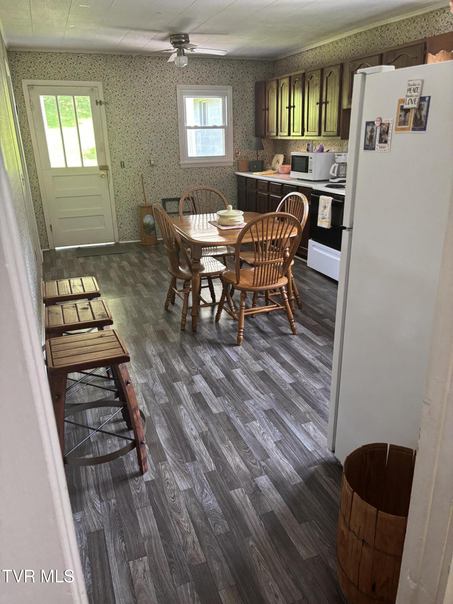 181 Powerhouse Hollow, Clintwood, Virginia image 15