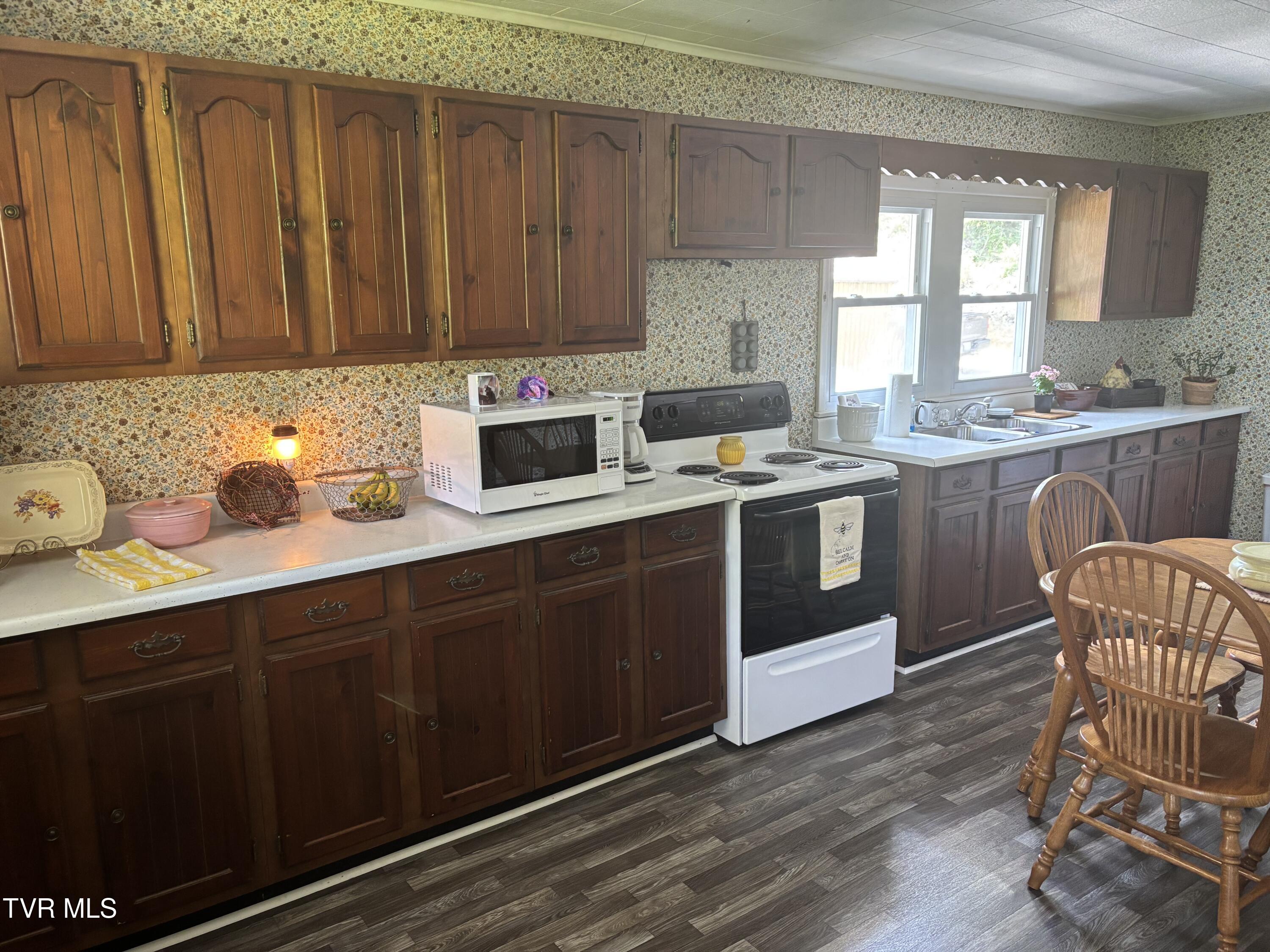 181 Powerhouse Hollow, Clintwood, Virginia image 13