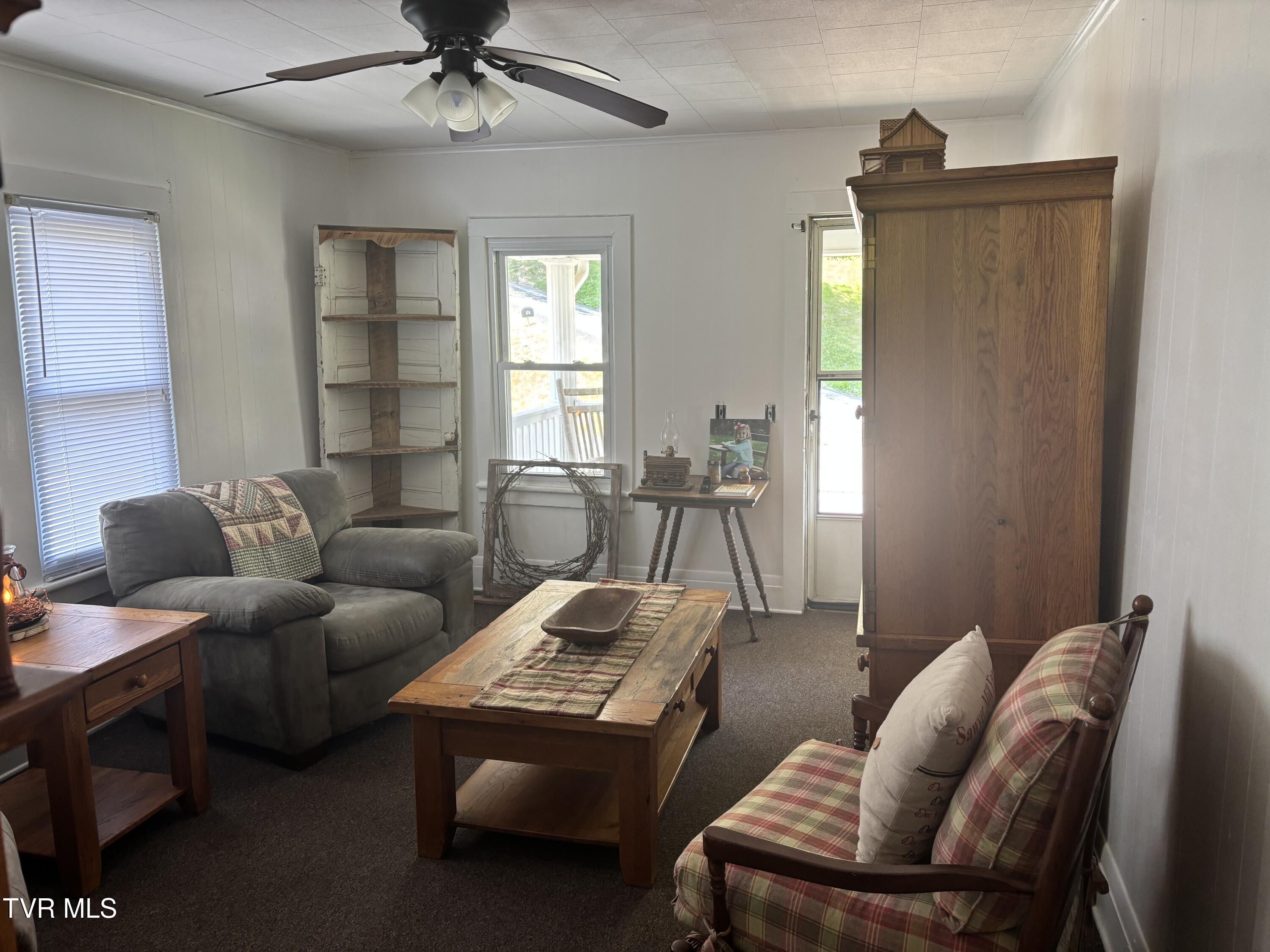 181 Powerhouse Hollow, Clintwood, Virginia image 12