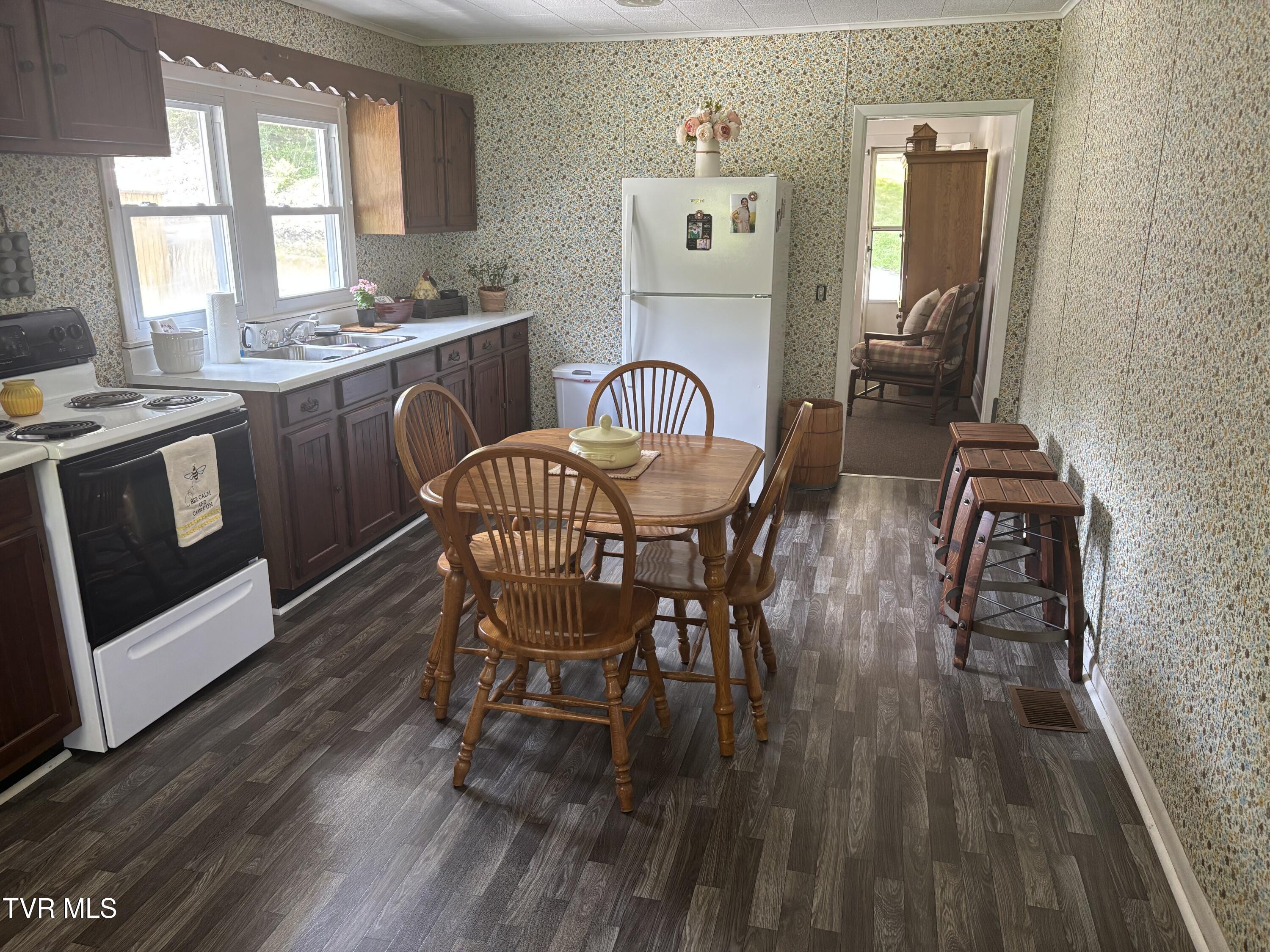 181 Powerhouse Hollow, Clintwood, Virginia image 14