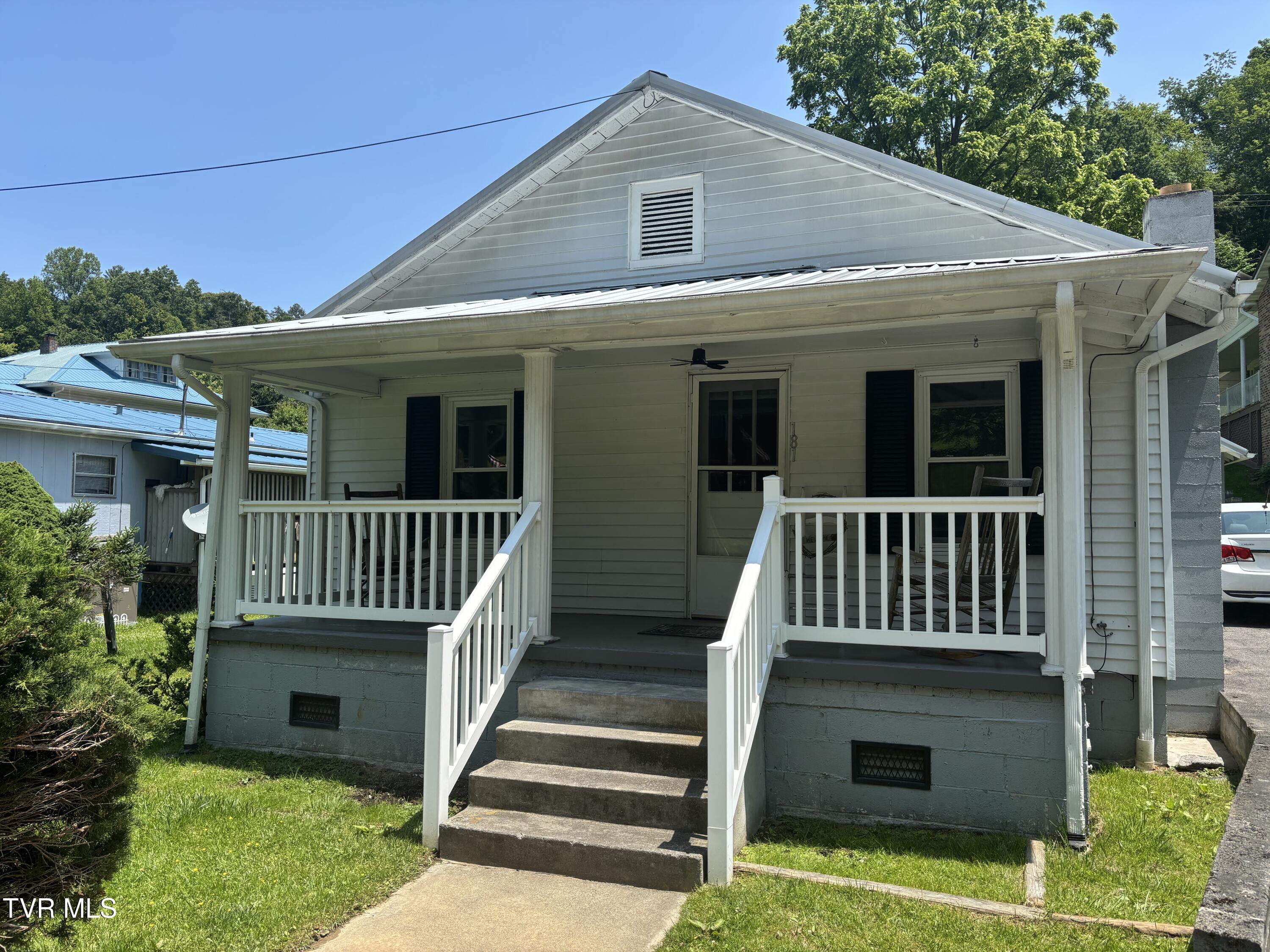 181 Powerhouse Hollow, Clintwood, Virginia image 2