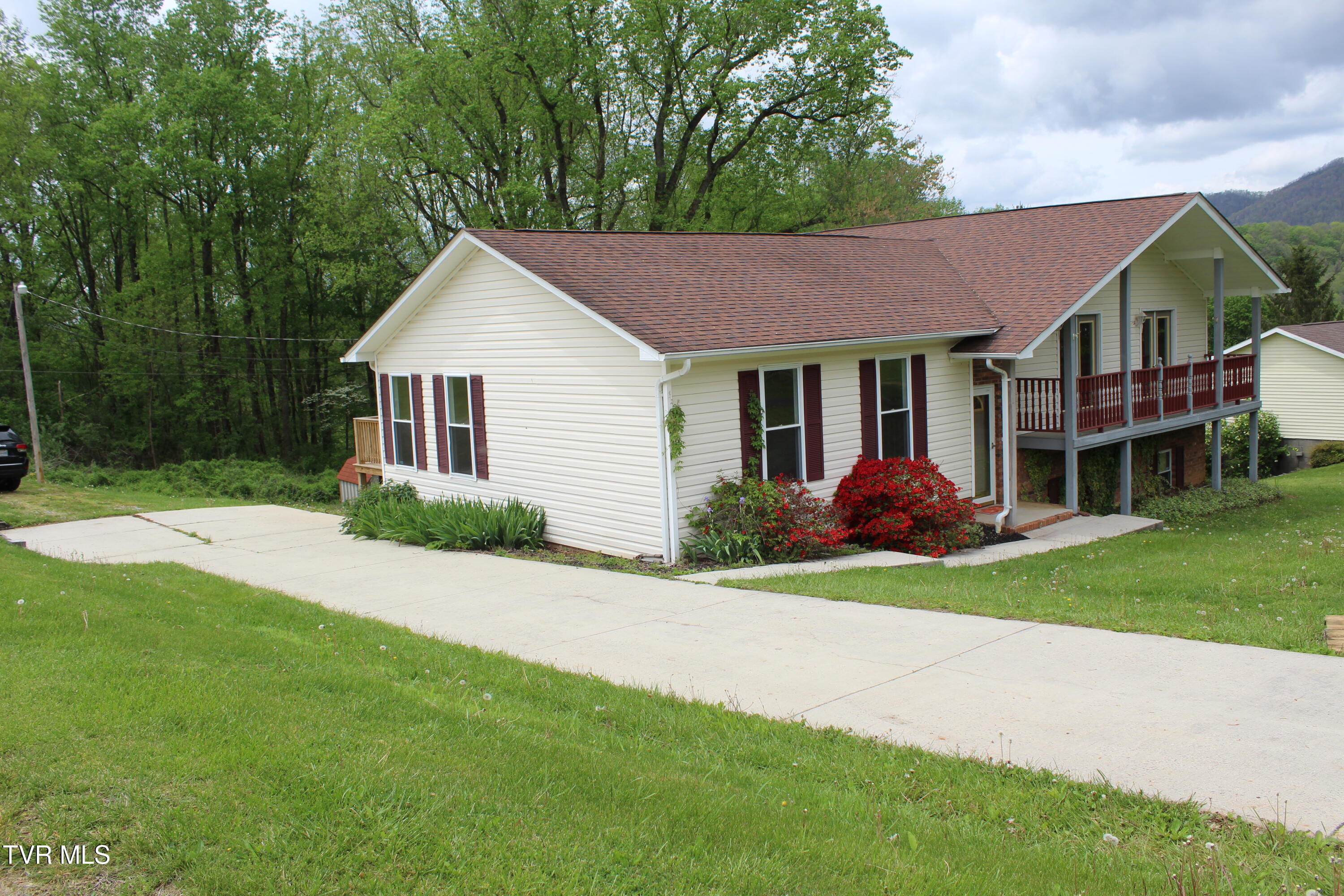 641 Dryden Heights Drive, Dryden, Virginia image 5