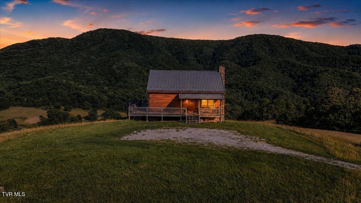 490 Mountain Springs Road