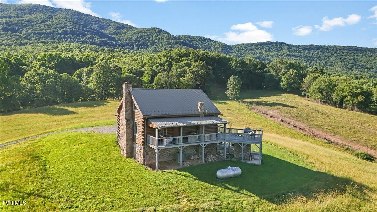490 Mountain Springs Road