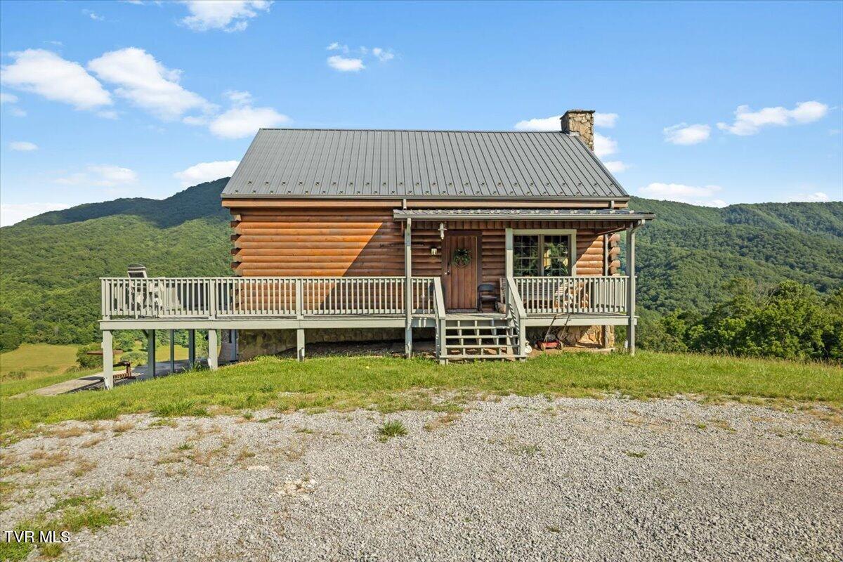 490 Mountain Springs Road