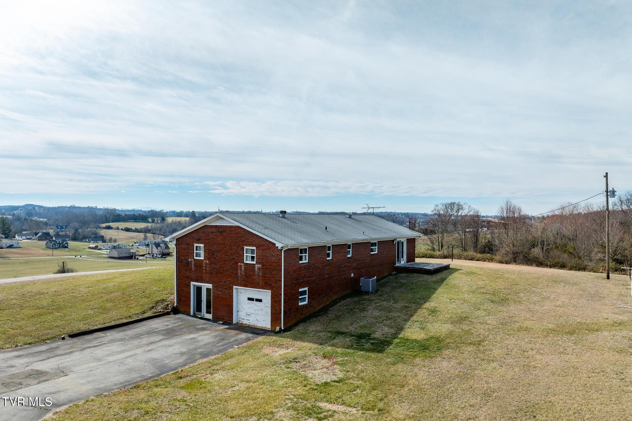 6421 Old Russellville Pike, Russellville, Tennessee image 8