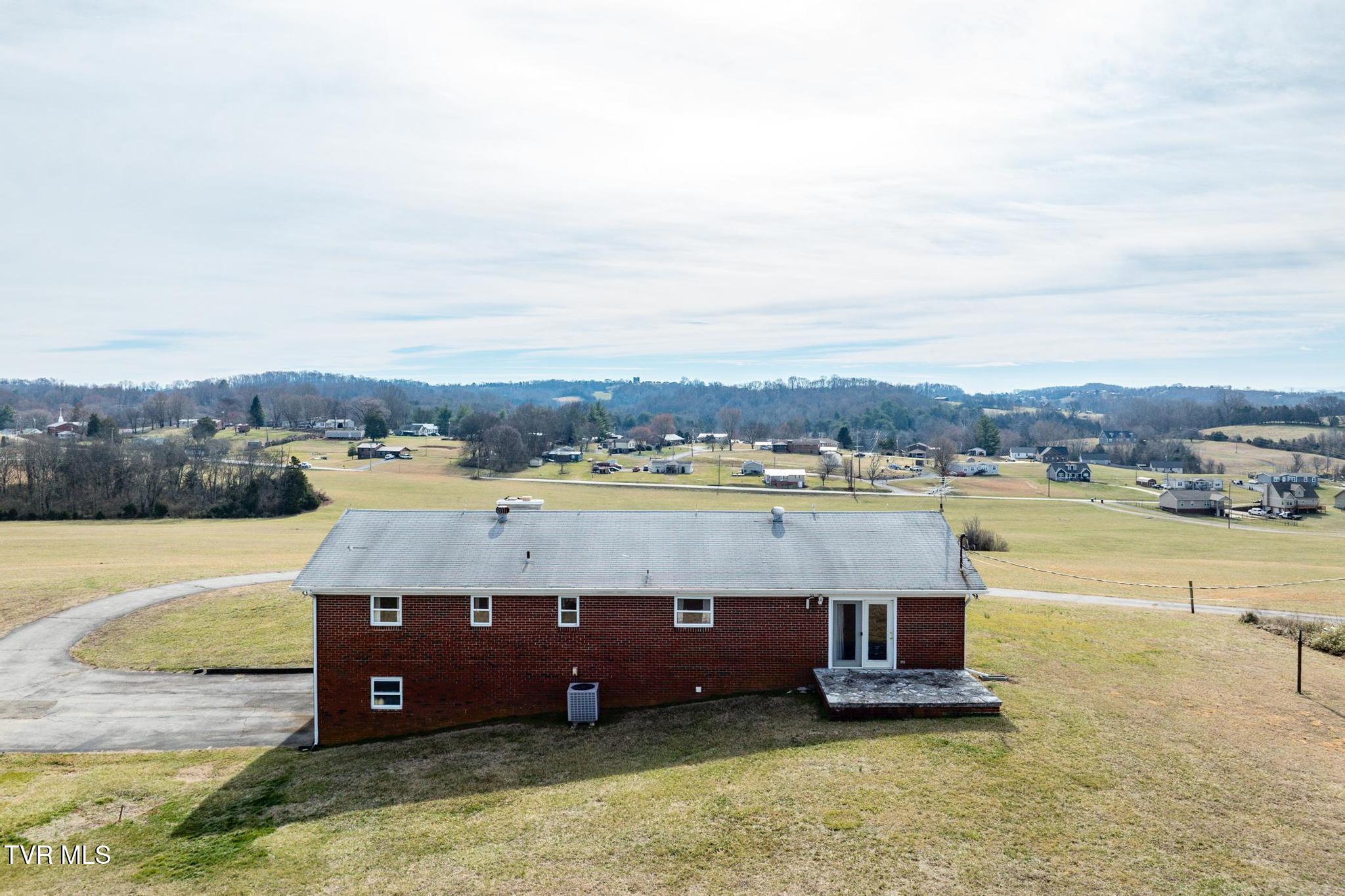 6421 Old Russellville Pike, Russellville, Tennessee image 9