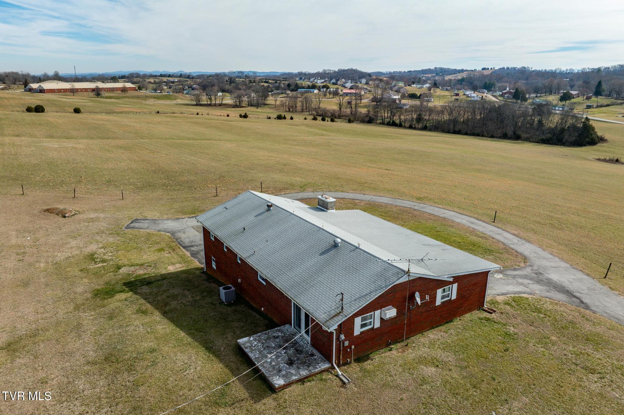6421 Old Russellville Pike, Russellville, Tennessee image 10