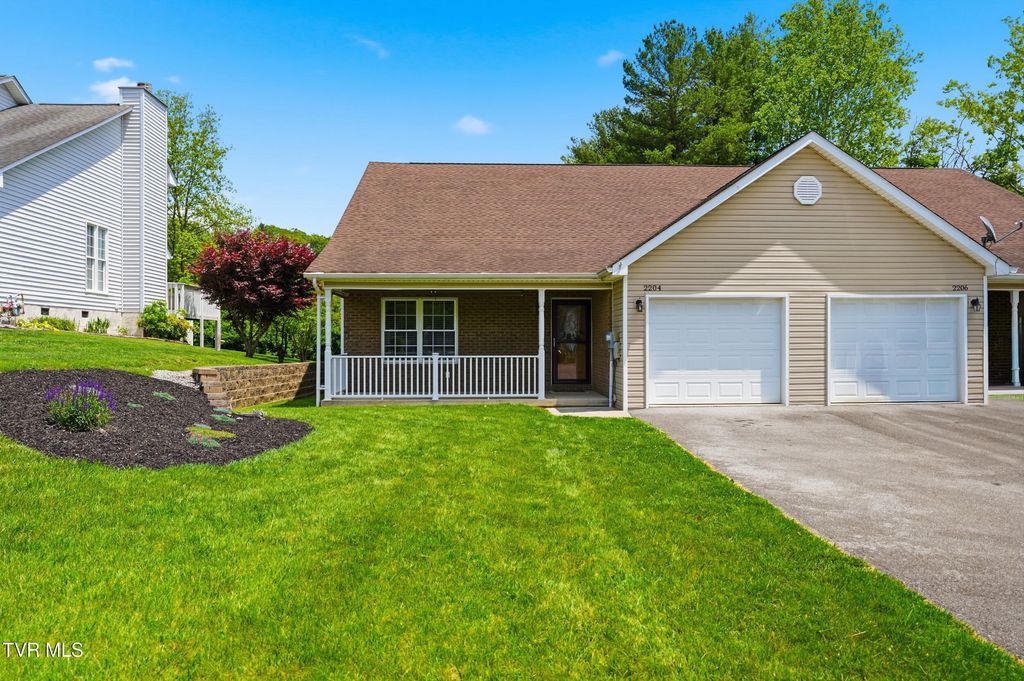 Photo of 2204 Valley Drive, Bristol, VA 24201 (MLS # 9995354)