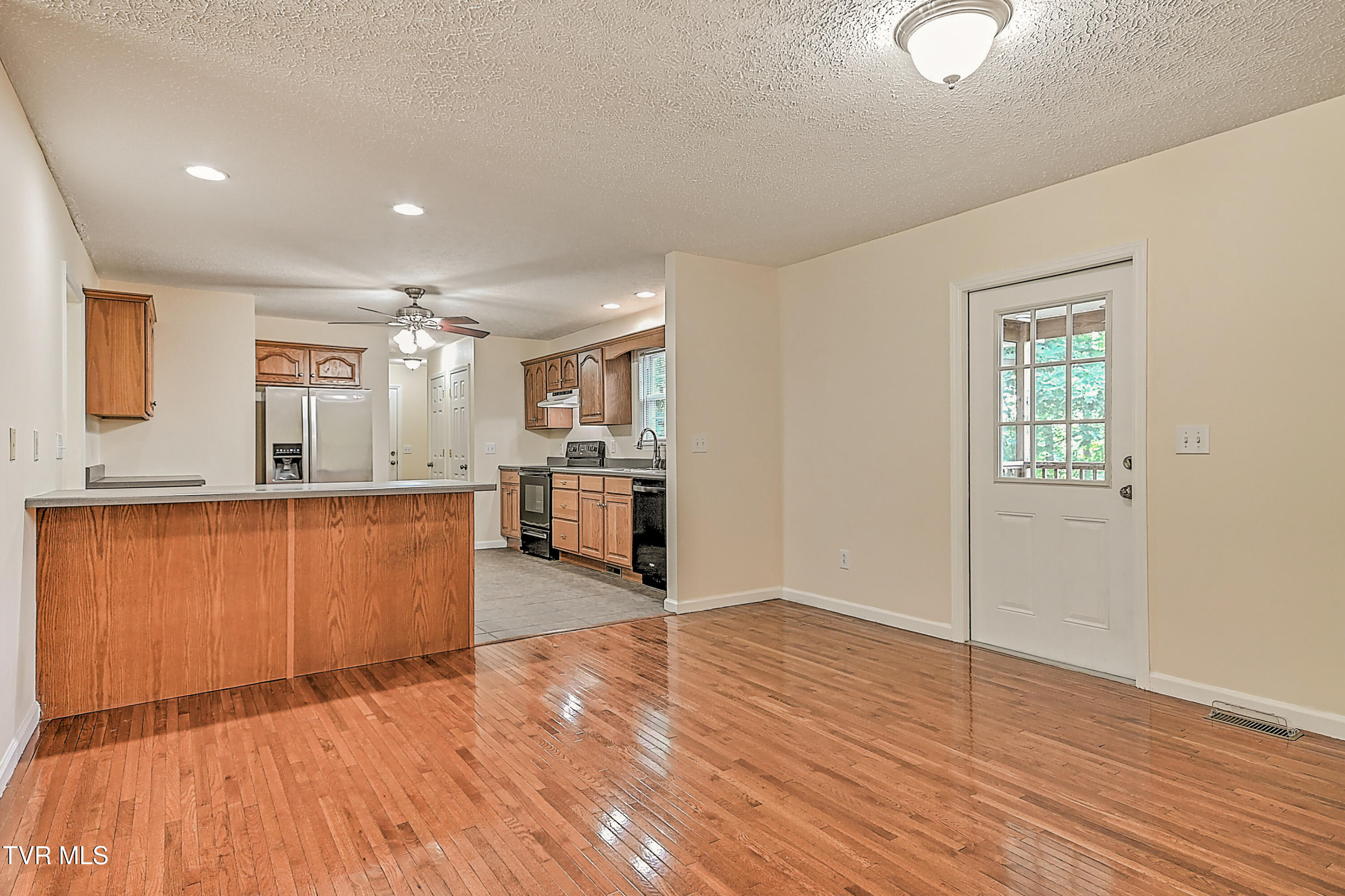 800 Lazywood Drive, Johnson City, Tennessee image 11