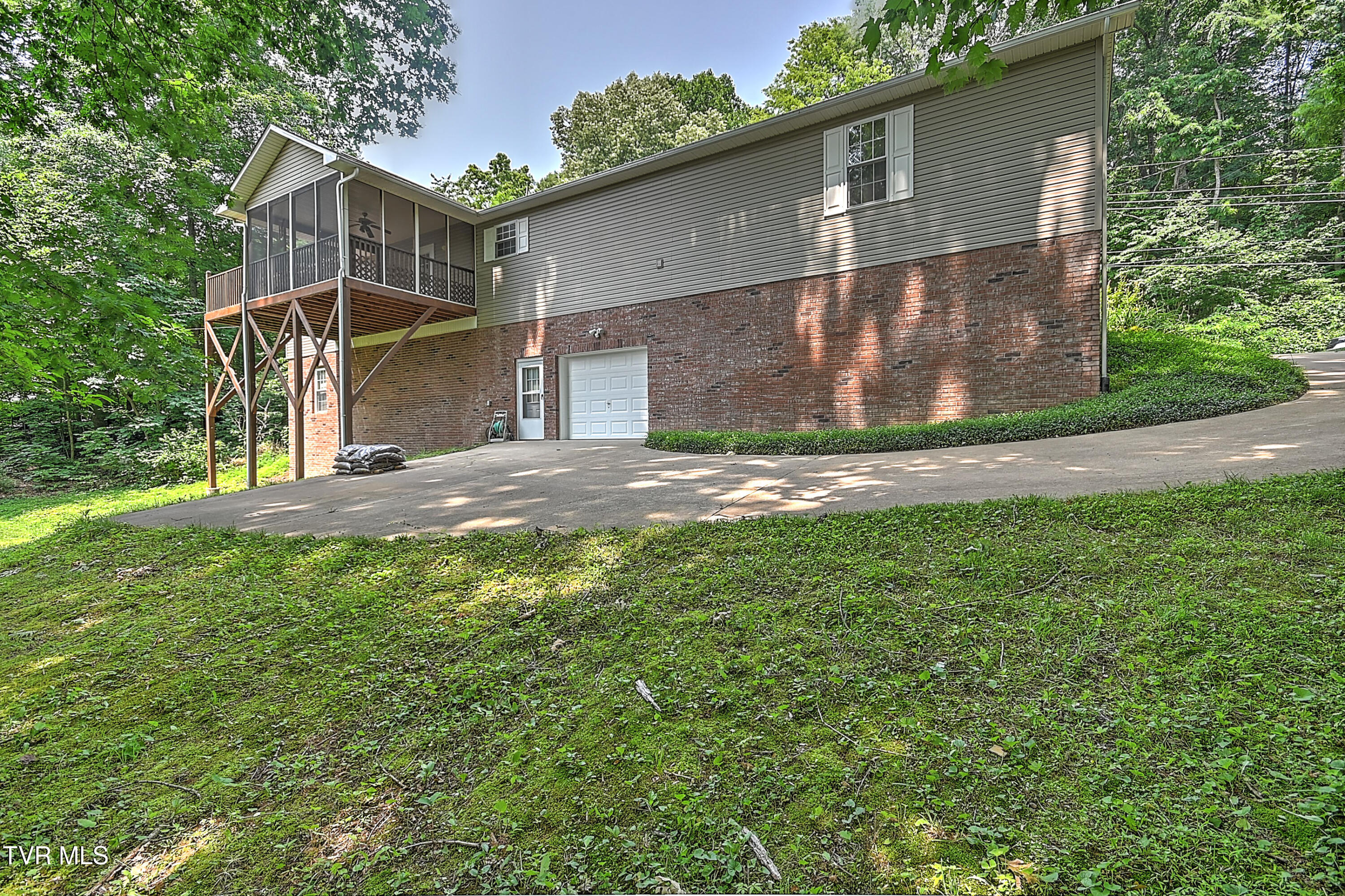 800 Lazywood Drive, Johnson City, Tennessee image 47