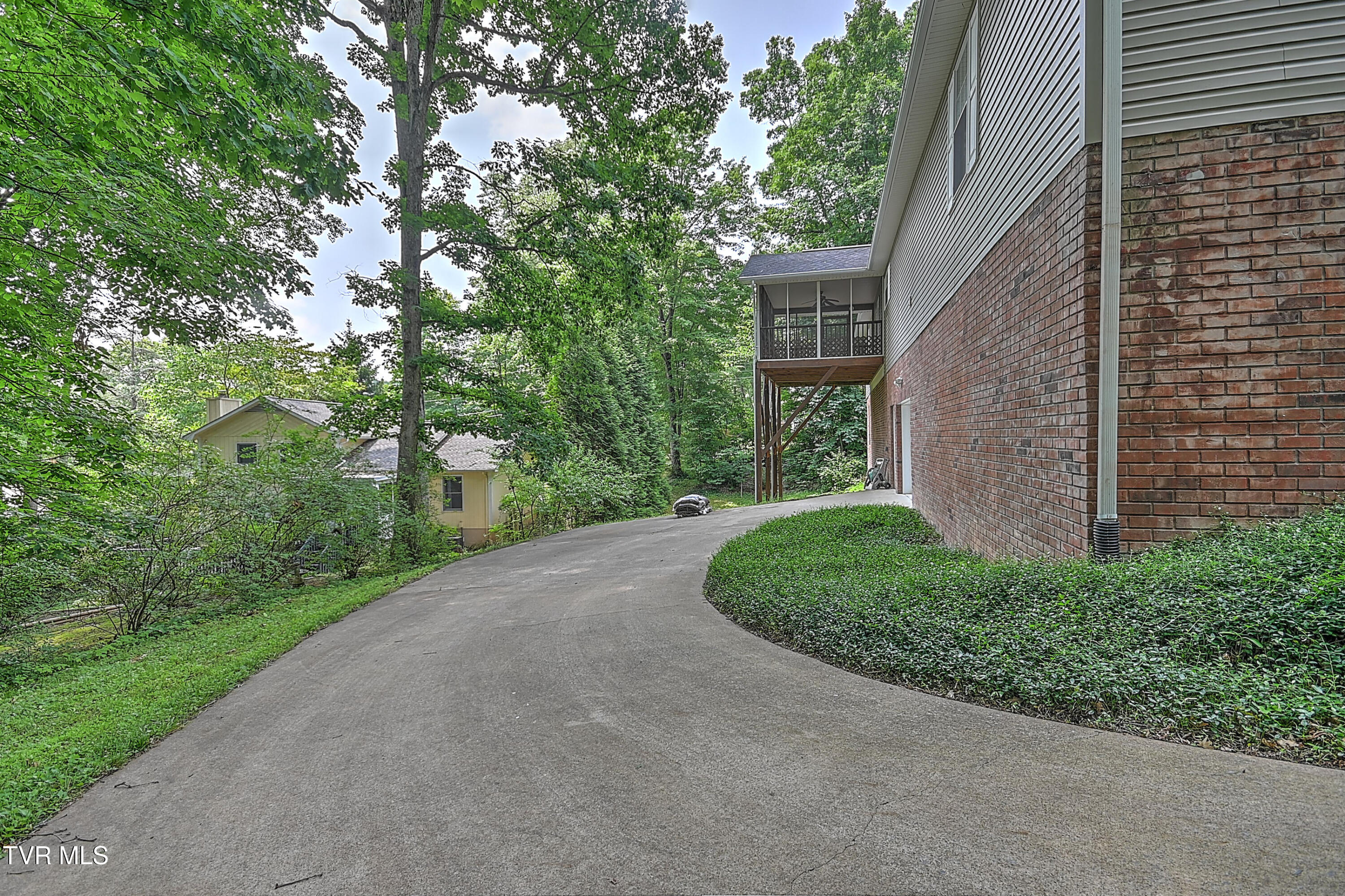 800 Lazywood Drive, Johnson City, Tennessee image 49