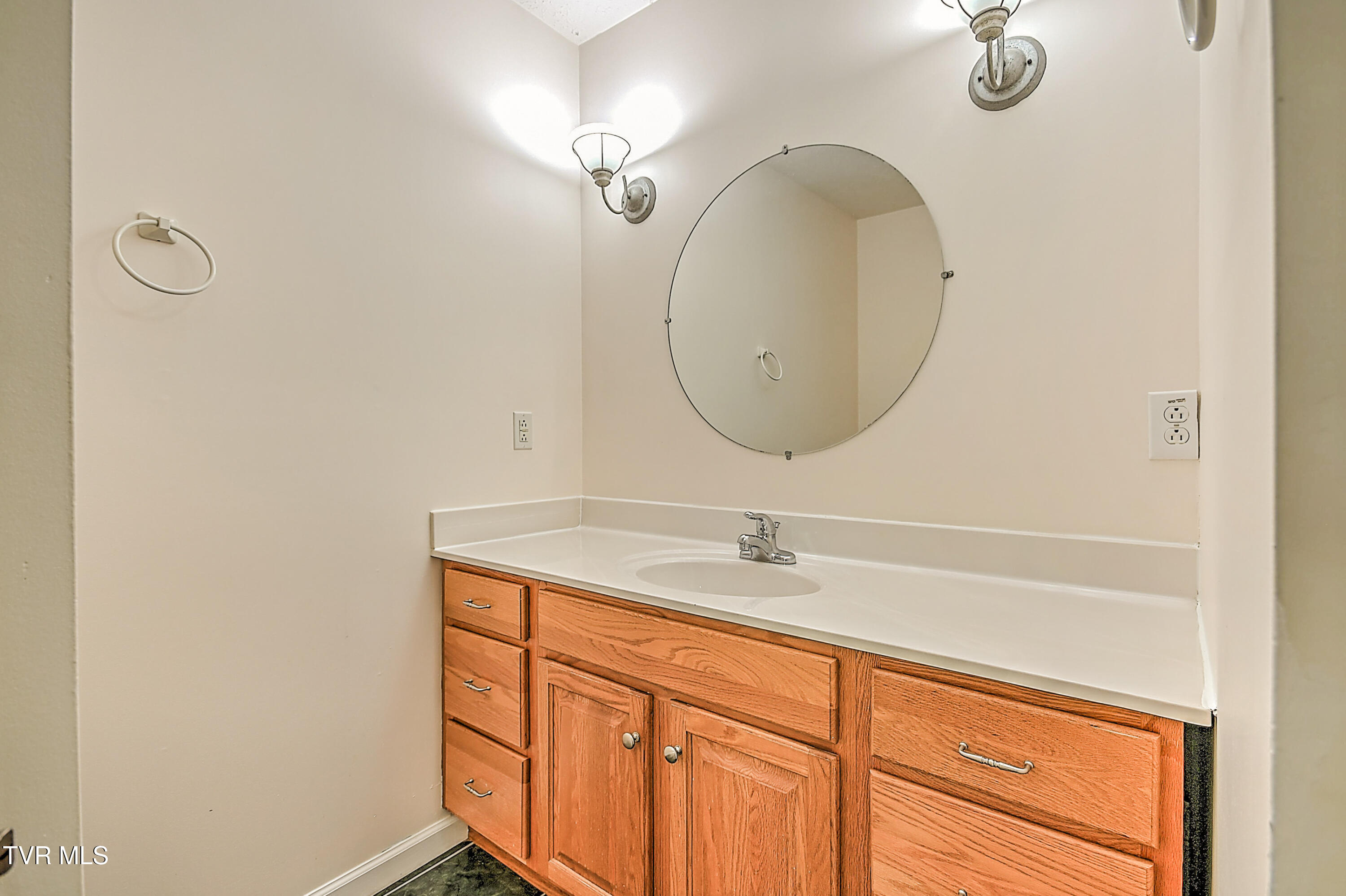 800 Lazywood Drive, Johnson City, Tennessee image 29