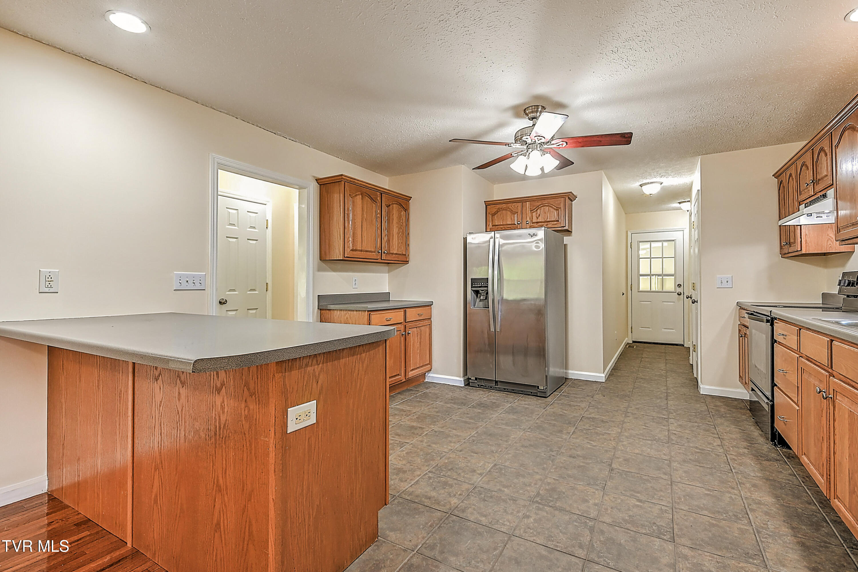 800 Lazywood Drive, Johnson City, Tennessee image 15