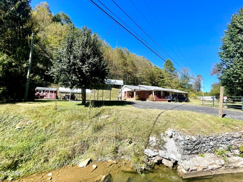 Homes For Sale - 2989 Greenbrier Road<br/> Haysi, VA 24256