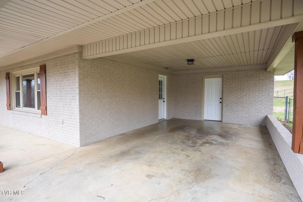 Photo of 5925 Cochise Trail, Kingsport, TN 37664 (MLS # 9991936)