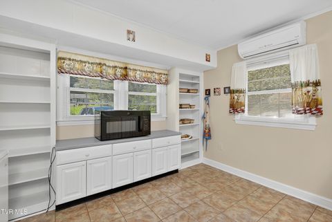 Tiny photo for 19260 Mercedes Drive, Abingdon, VA 24210 (MLS # 9986357)
