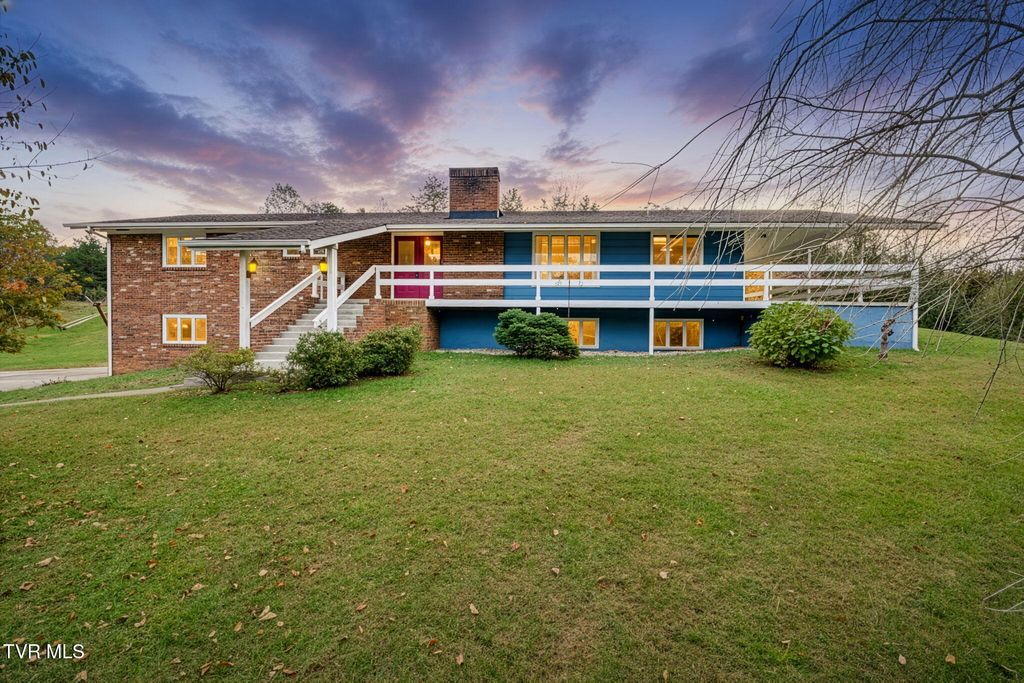 Photo of 311 Beulah Park Drive, Kingsport, TN 37663 (MLS # 9987647)