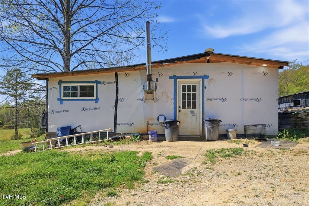 Photo of 155 Barker Road, Rogersville, TN 37857 (MLS # 9995909)