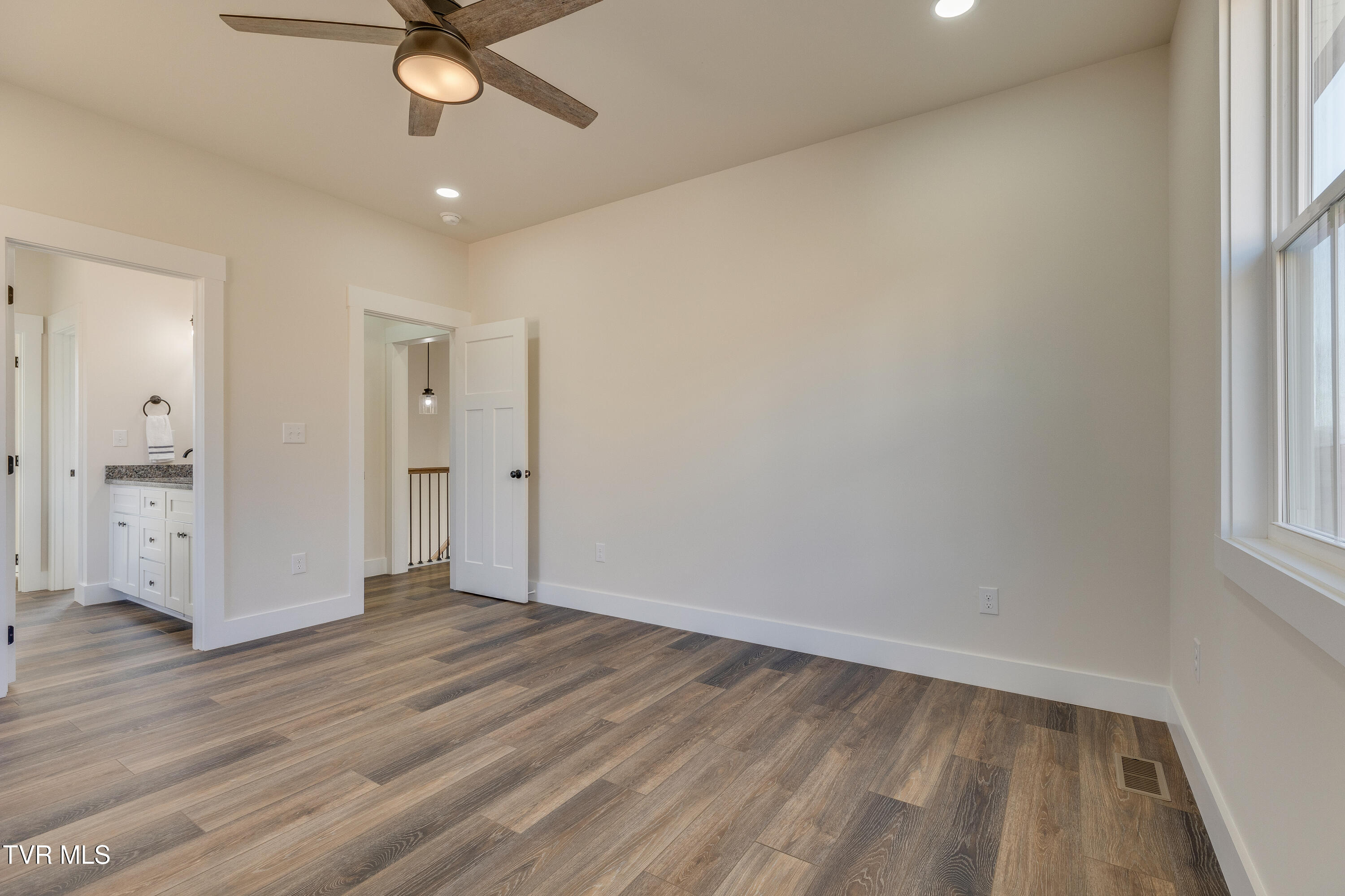 183 Lorena Lane, Jonesborough, Tennessee image 13