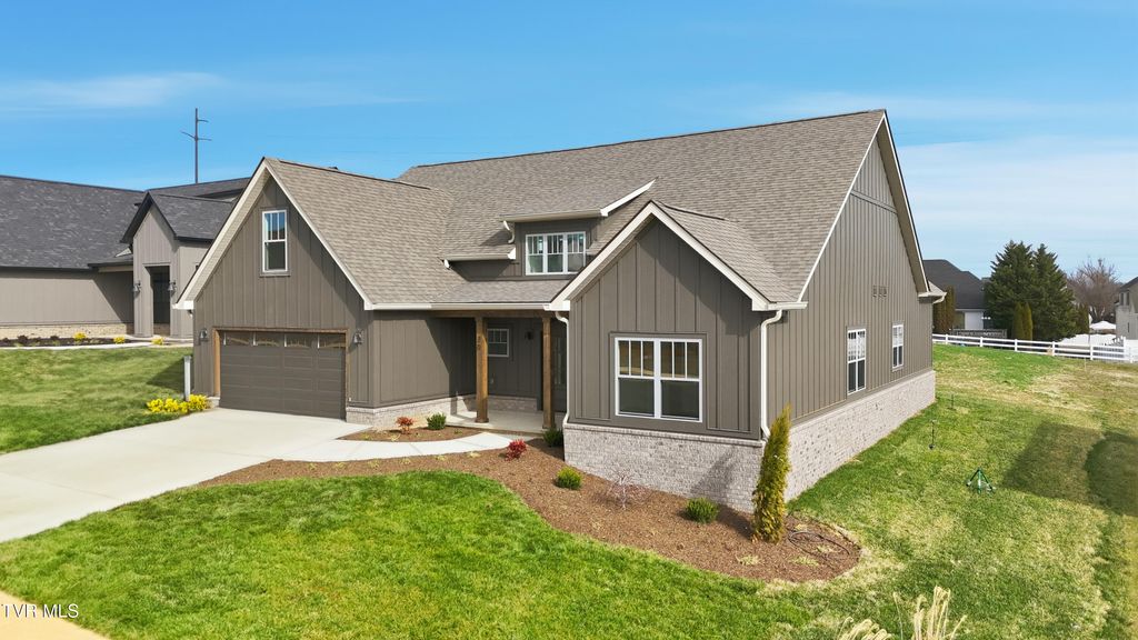 Photo of 20 Glaze Farm Way, Johnson City, TN 37601 (MLS # 9987984)