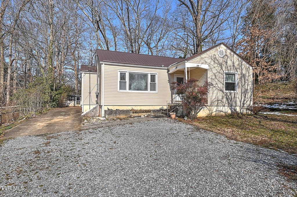 Photo of 152 Woodland Drive, Johnson City, TN 37601 (MLS # 9991109)