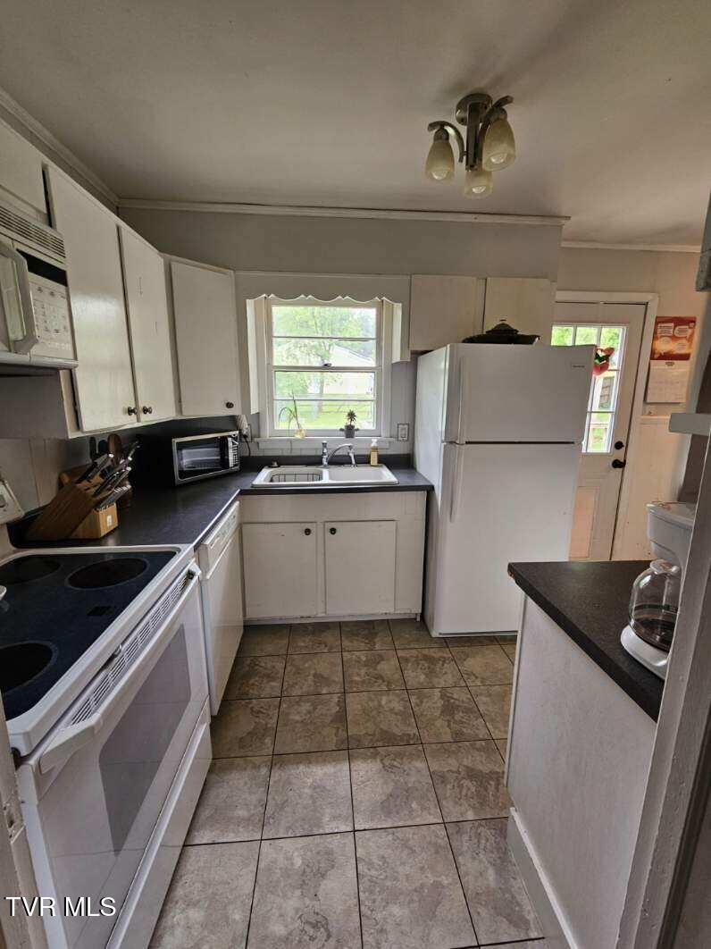 1325 Rock Rose Road, Bristol, Tennessee image 3
