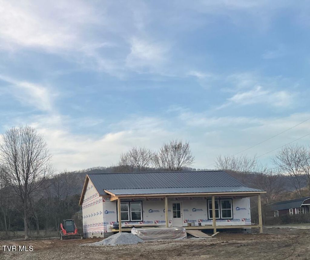 Photo of 8235 Horton Highway, Greeneville, TN 37745 (MLS # 9991920)