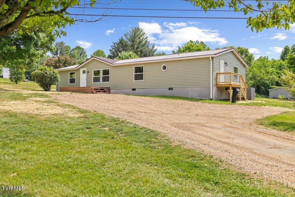 Photo of 305 Broyles Lane, Bristol, TN 37620 (MLS # 9995849)