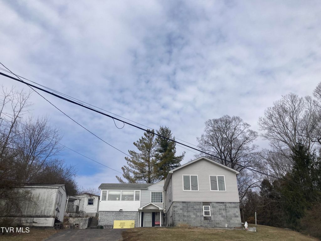 Photo of 1500 Southwest Avenue, Johnson City, TN 37604 (MLS # 9990862)