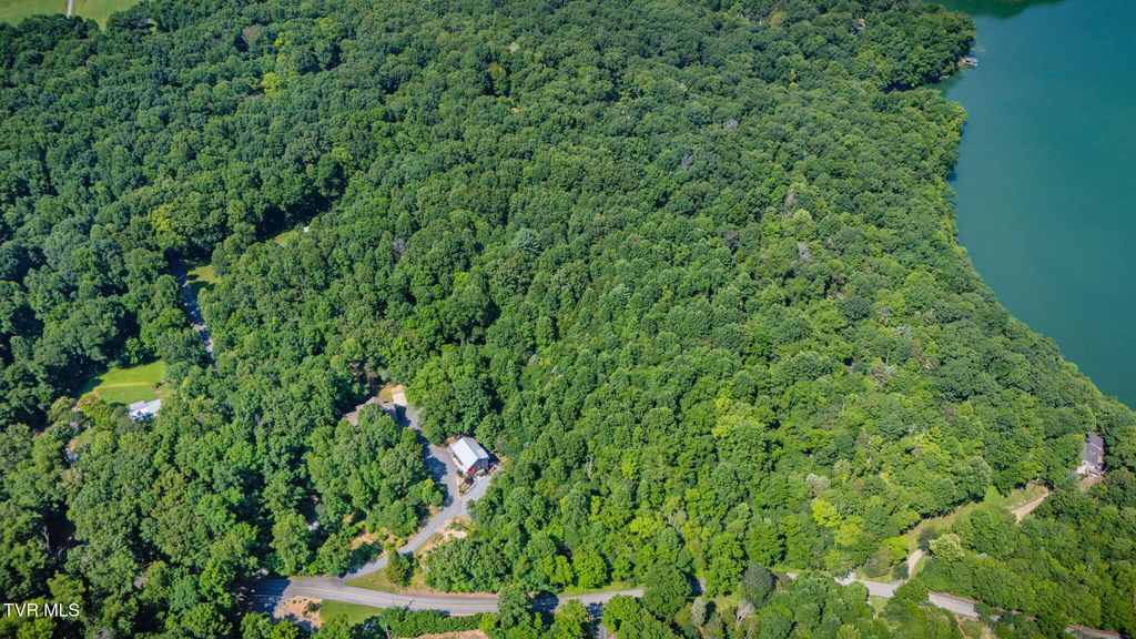 Photo of 4 Hideaway Farm Road, Piney Flats, TN 37686 (MLS # 9987482)
