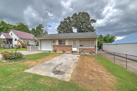 Tiny photo for 306 Jefferson Avenue, Mount Carmel, TN 37645 (MLS # 9984381)